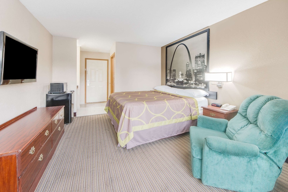 Super 8 by Wyndham Neosho - photo 30