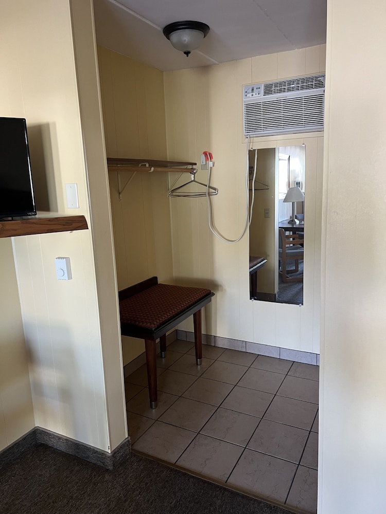 All Star Inn & Suites - photo 186