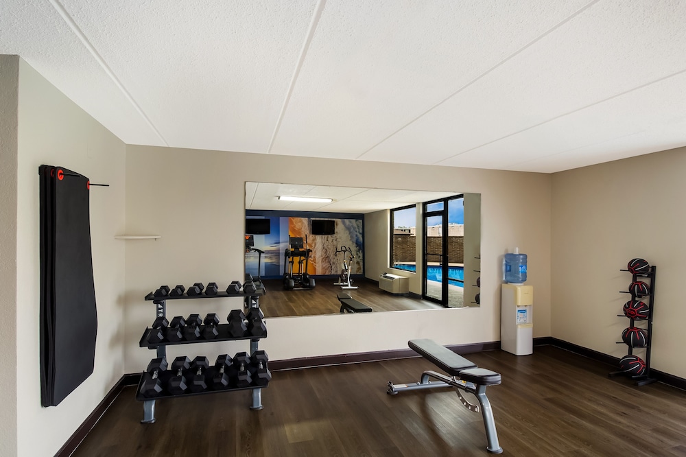 Clarion Pointe Lake Jackson Clute - photo 32