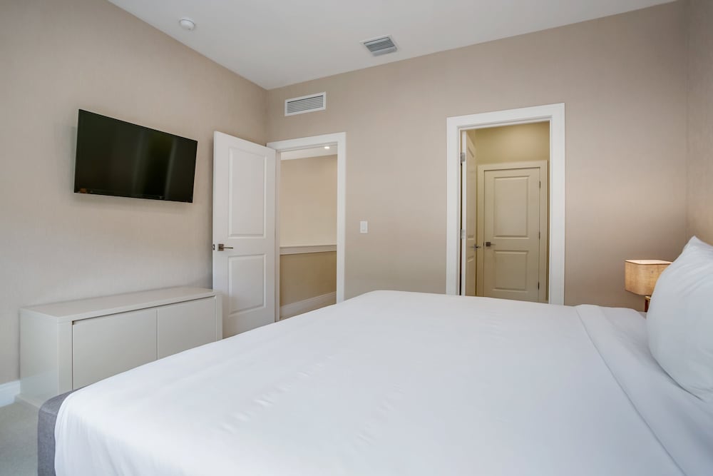 Modern Magic Village Resort Townhome - photo 42