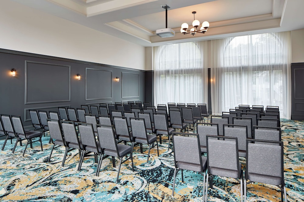 The Hamilton Alpharetta Curio Collection by Hilton - photo 38