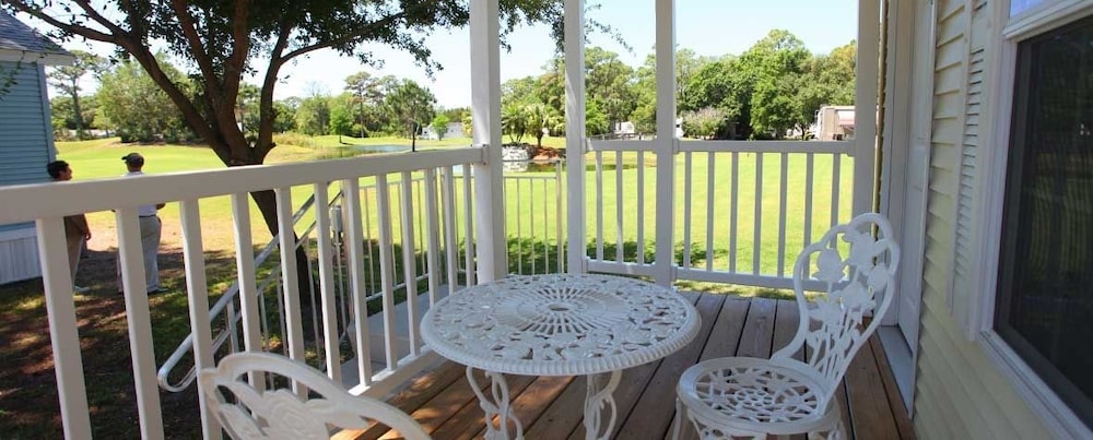 Road Runner Travel Resort Caravan Park - photo 31