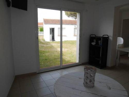 La petite boulangère de pays in Saint-Hilaire-De-Riez, France