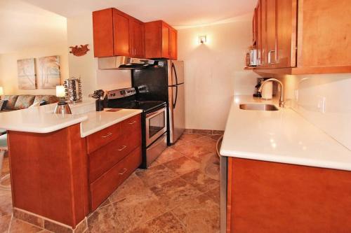 Island Sands Resort 305 - photo 8
