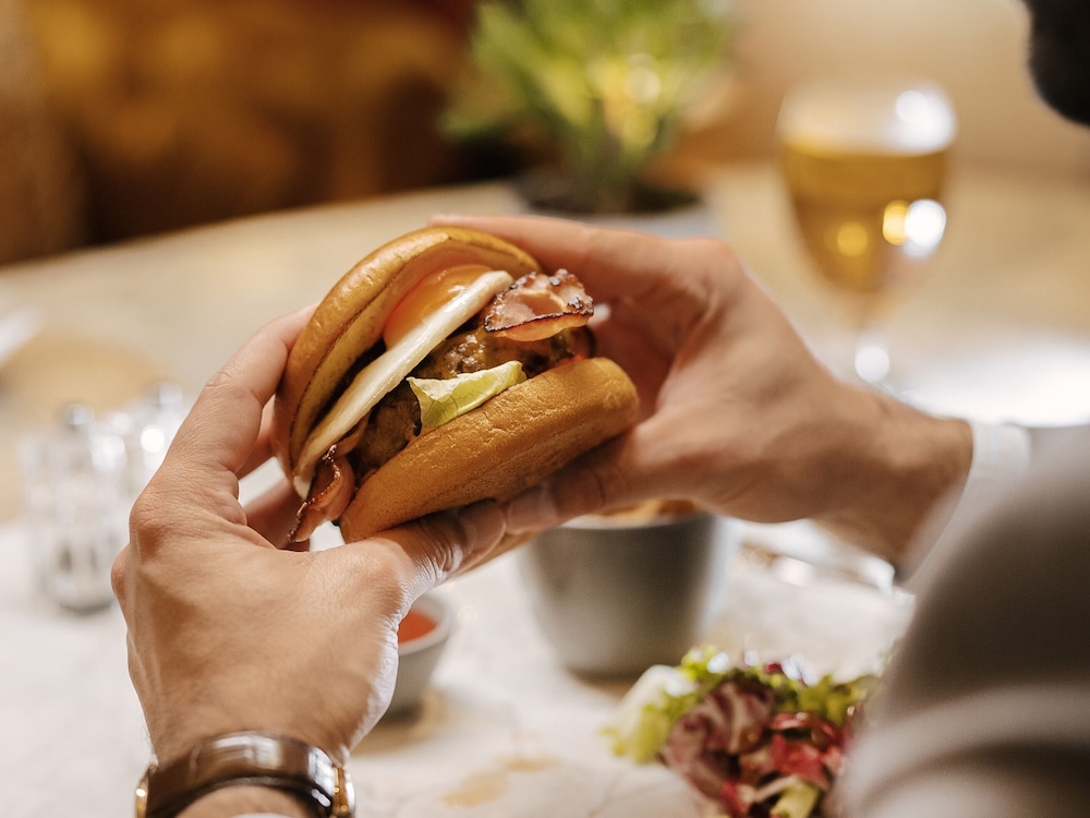 מזון ומשקאות