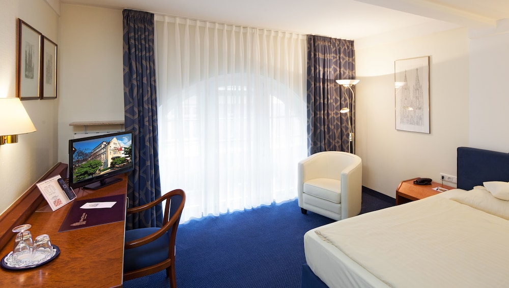 Hotel Viktoria - last minute hotel in Koeln