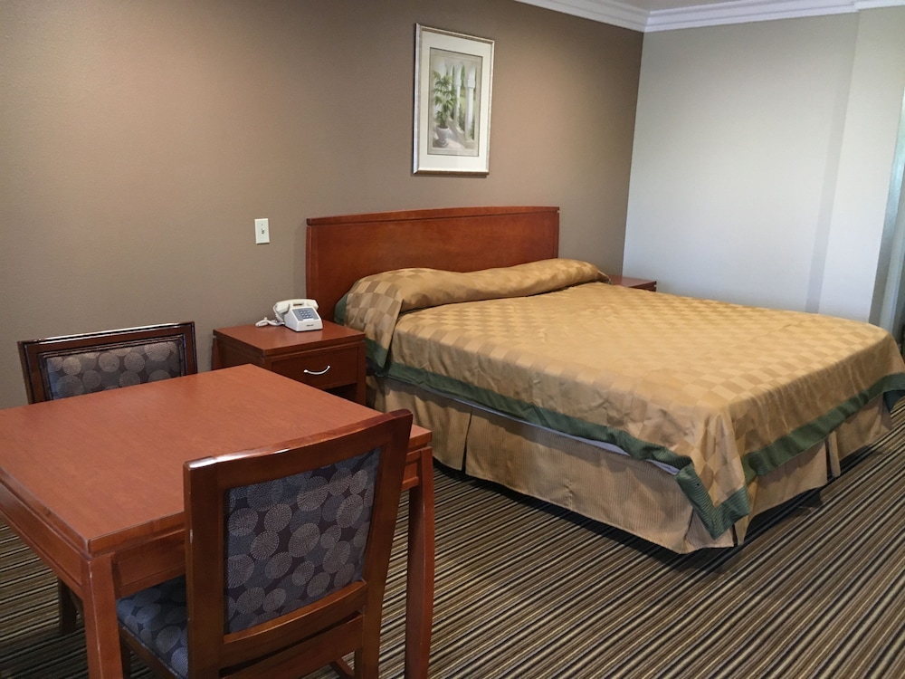 Regency Inn and Suites Moreno Valley - photo 8