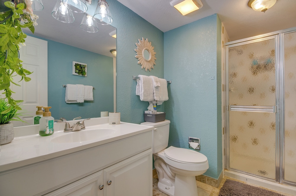 Waterfront Views & Resort Perks: Osage Beach Home - photo 9
