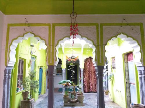 Shree Savitri Palace - carbon neutral hotel in Pushkar