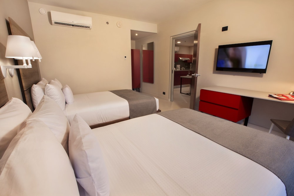 City Express Plus by Marriott Cabo San Lucas