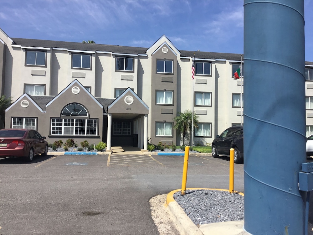 Motel 6 McAllen TX East - photo 35