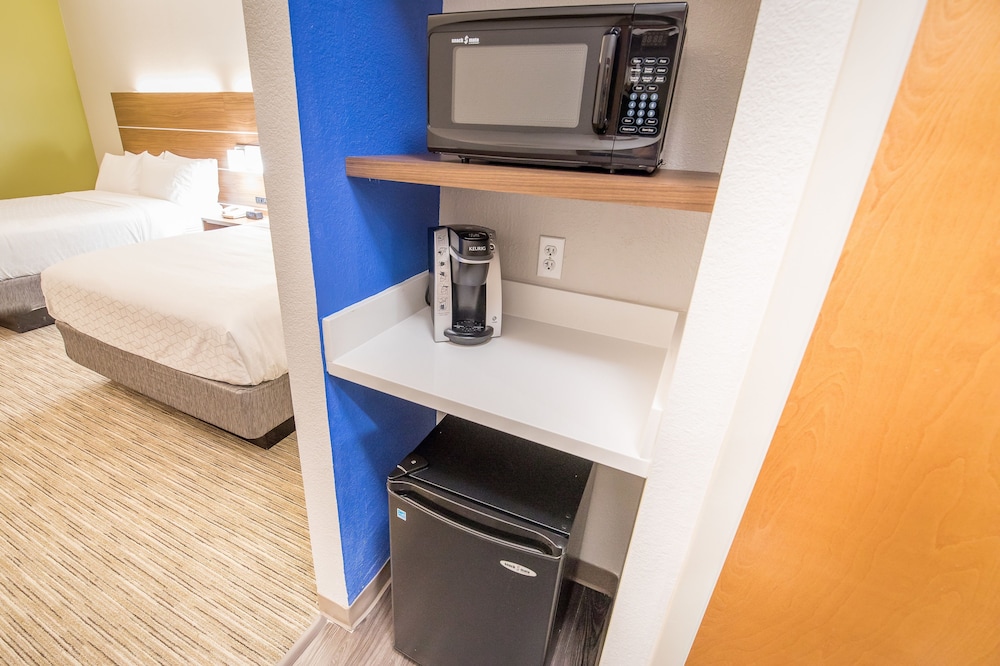 Holiday Inn Express Atlanta Stone Mountain by IHG - photo 18