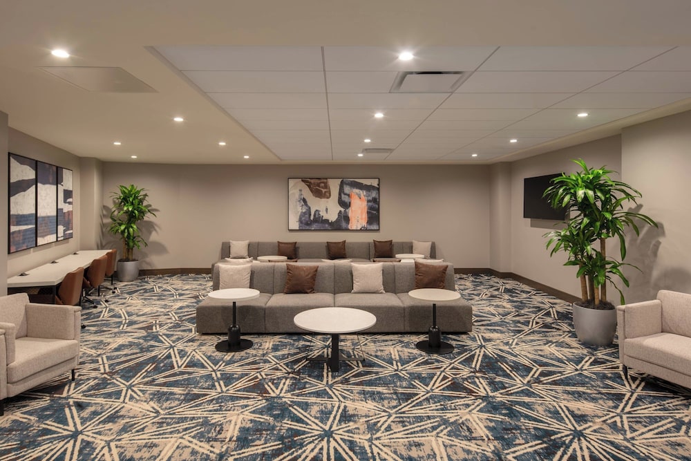 Luminary Hotel & Co. Autograph Hotels - photo 81