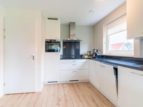 Cozy Retreat with parking — Scherpenisse — photo 4