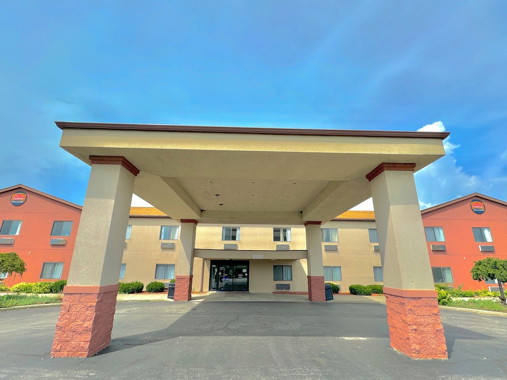 FairBridge Inn & Suites Batavia Darien Amusement Park - photo 29