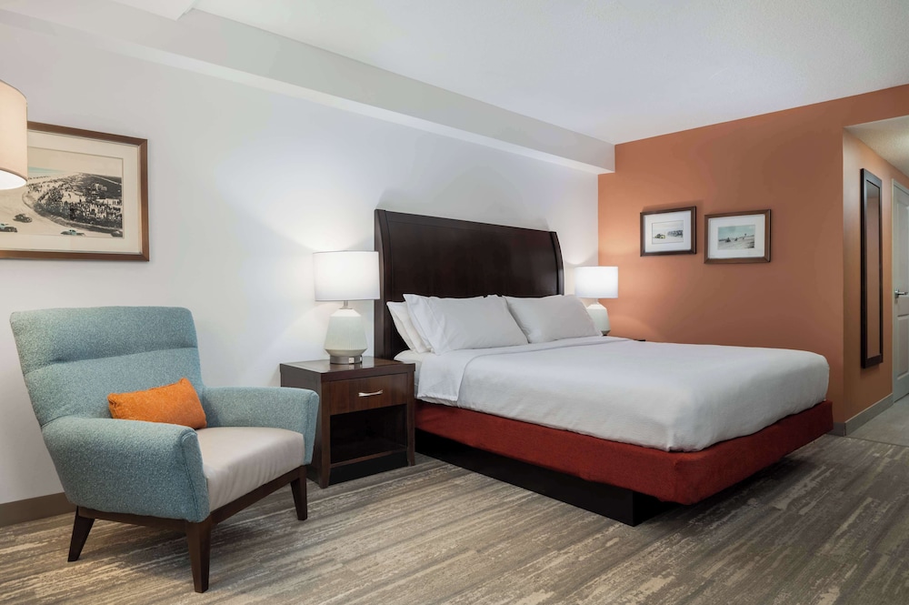 Hilton Garden Inn Daytona Beach Oceanfront - photo 26