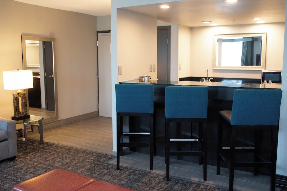 DoubleTree by Hilton Hotel Oak Ridge Knoxville - photo 16