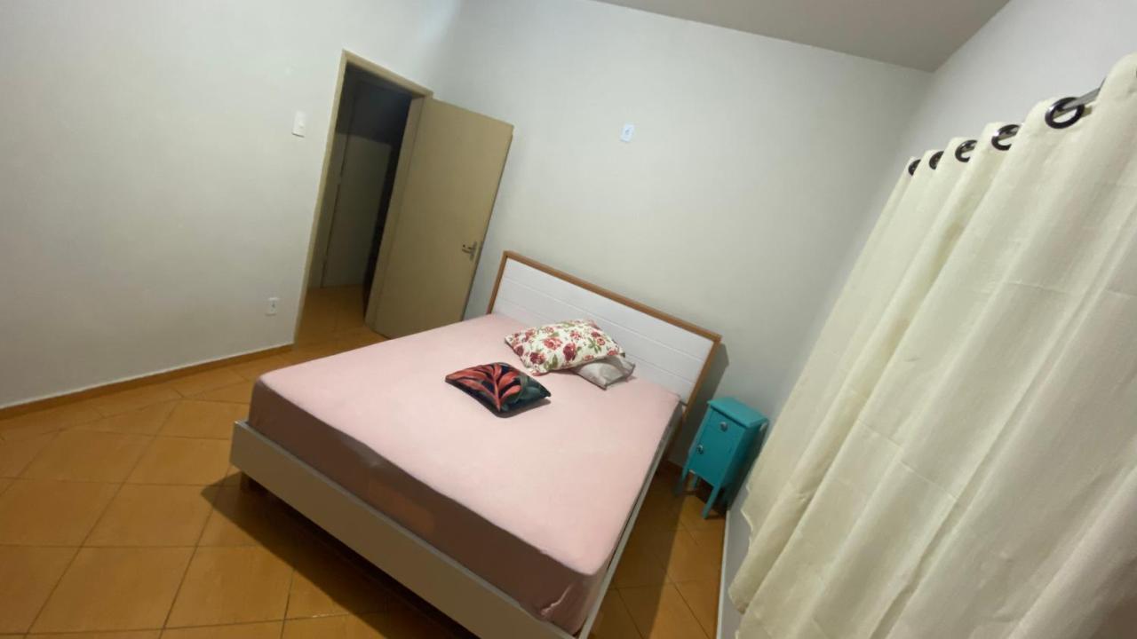 Quarto Aconchegante L in Cruzeiro, Brasil