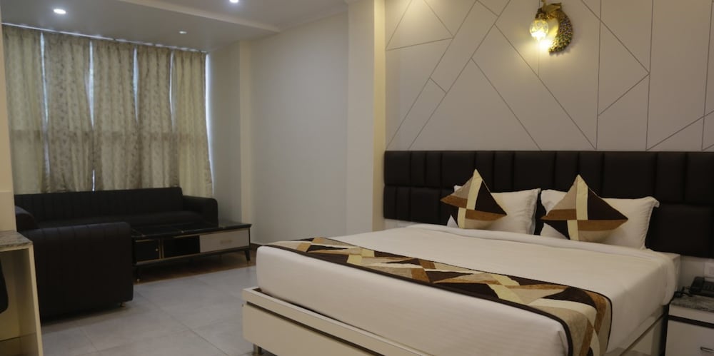 Goroomgo Mandi heights Manali - carbon neutral hotel in Manali