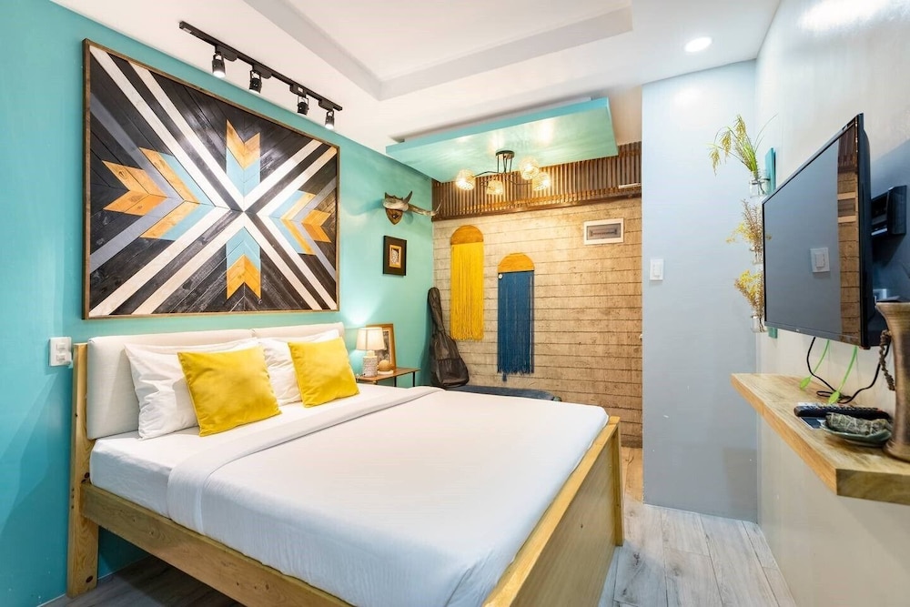 Rain Airport Bed and Breakfast — 4-Star Luxury Hotel in Manila, Philippines
