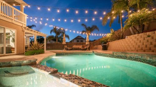 San Diego Family Getaway Spa Pool and Patio — 4-Star Luxury Hotel in San Diego, United States