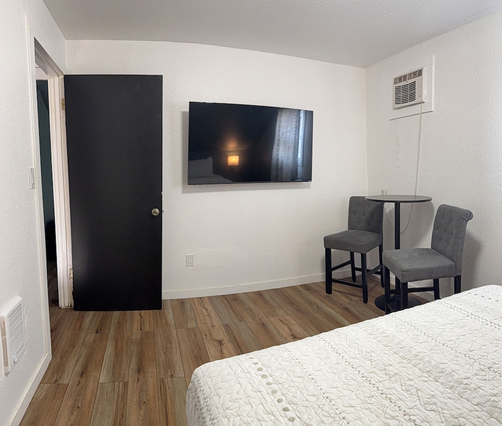 Chewelah Motel and RV Park - photo 23