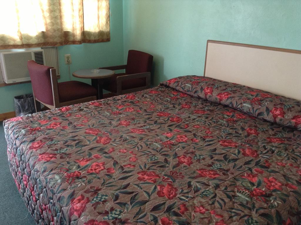 New Sea Breeze Motel - photo 11