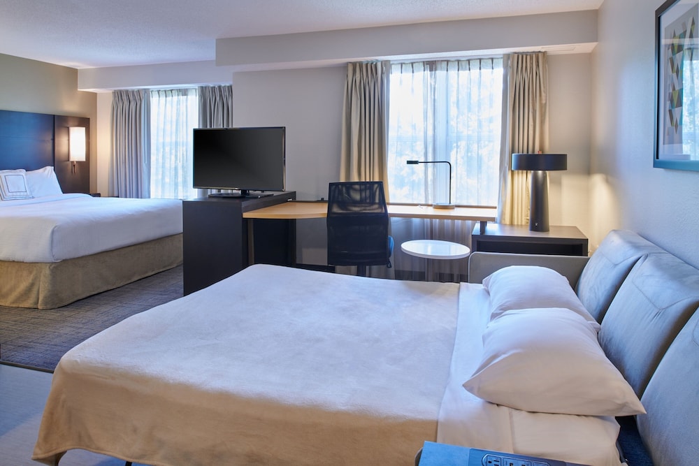 Residence Inn by Marriott Detroit Novi - photo 11