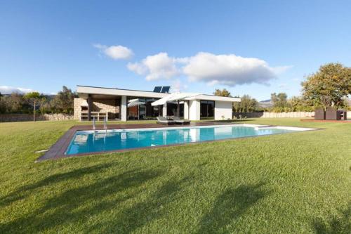 Casa de Louredo Gerês — 4-Star Luxury Hotel in Vieira Do Minho, Portugal