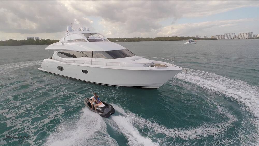 Miami Beach Luxury Yacht Charters - photo 23