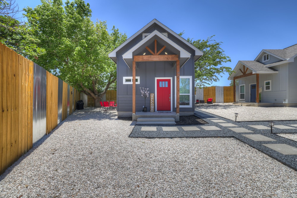 Red Door Movie Lounge Casita in Fredericksburg, United States