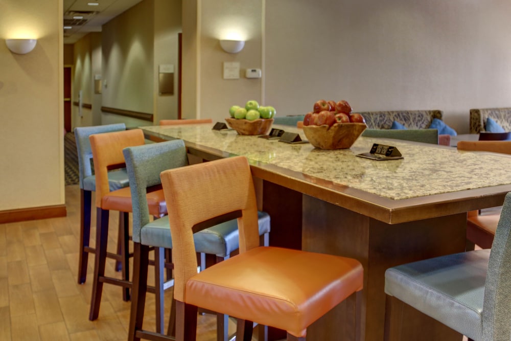Hampton Inn & Suites Atlanta Galleria - photo 41
