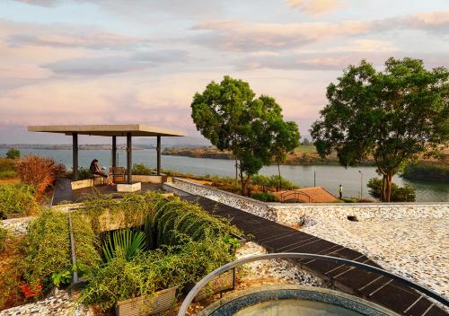 SaffronStays Avni 2BR Lakeside Villa with Terrace & Bonfire — 4-Star Luxury Hotel in Trimbak, India