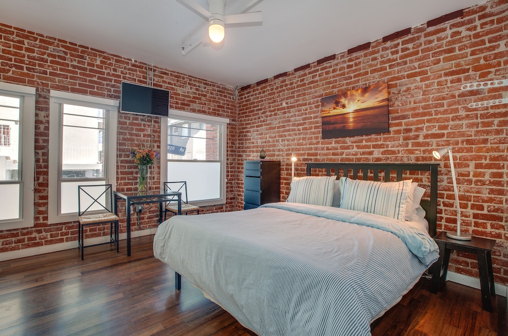 Venice Breeze Suites - photo 4