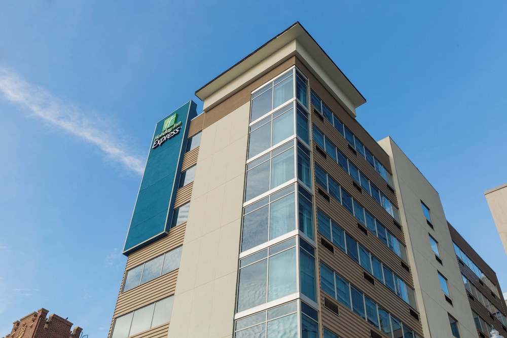 Holiday Inn Express New Rochelle by IHG - photo 56