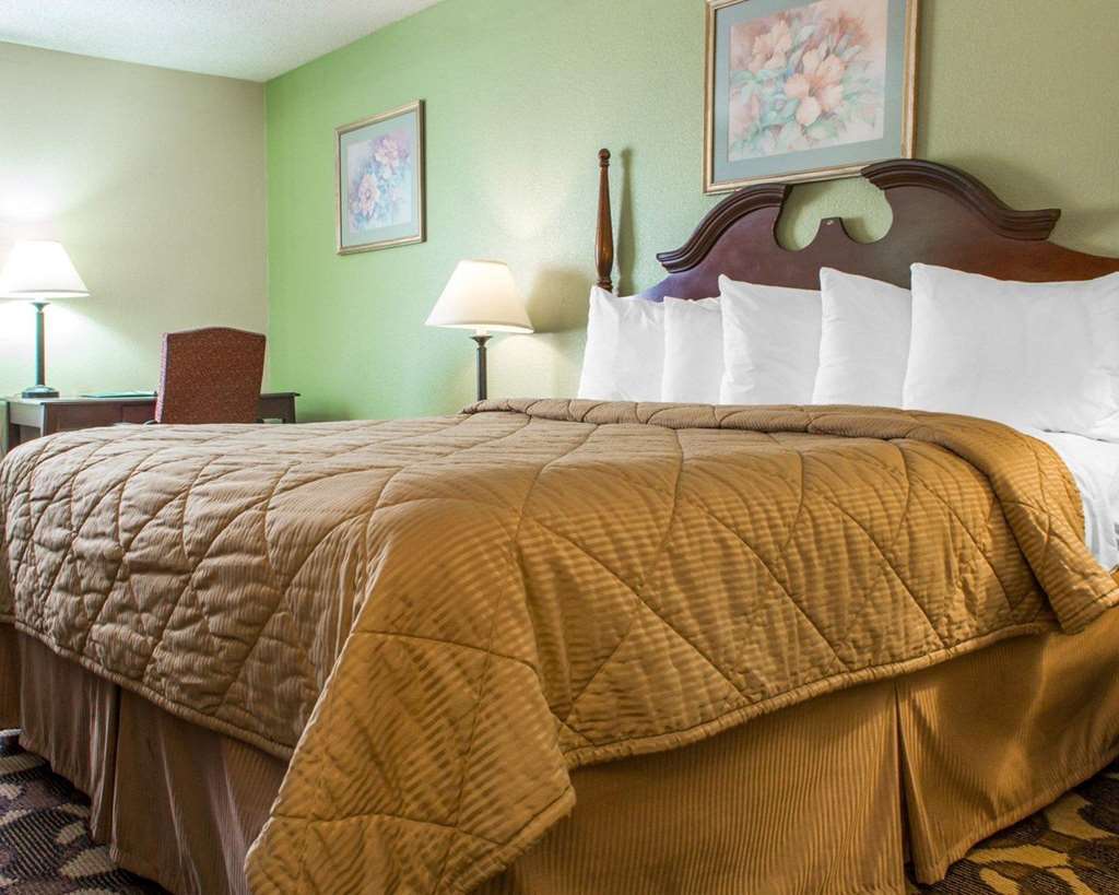 Quality Inn Broken Arrow Tulsa - photo 11