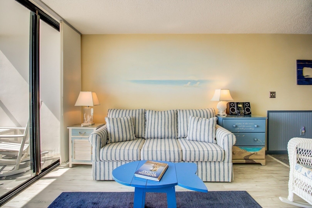 0910 Gone To The Beach by Atlantic Towers - photo 15