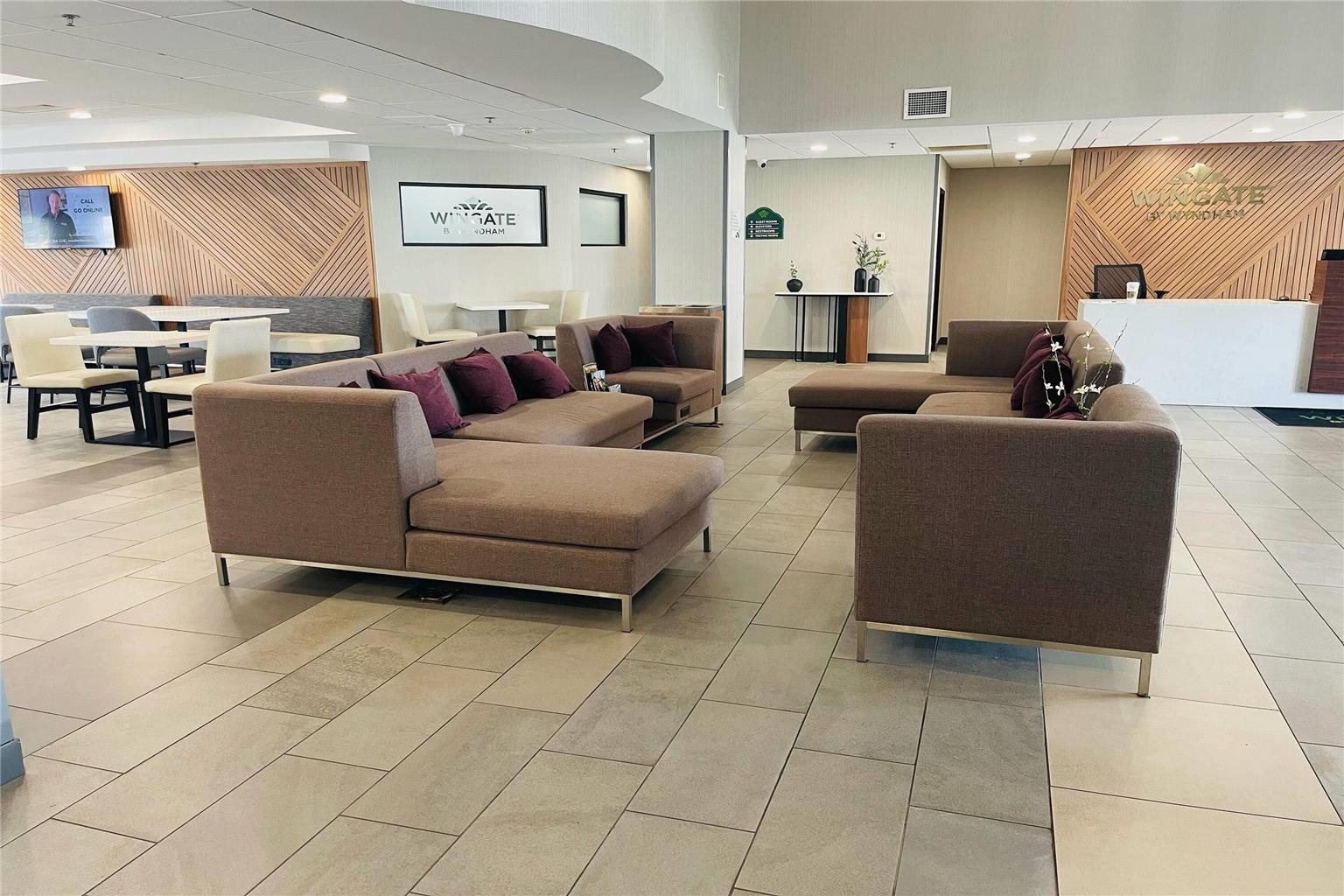 Wingate by Wyndham Vienna Parkersburg Marietta - photo 3
