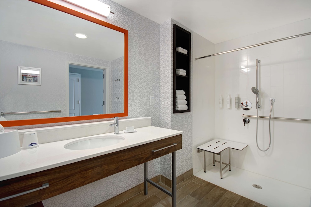 Hampton Inn & Suites Yonkers - photo 18