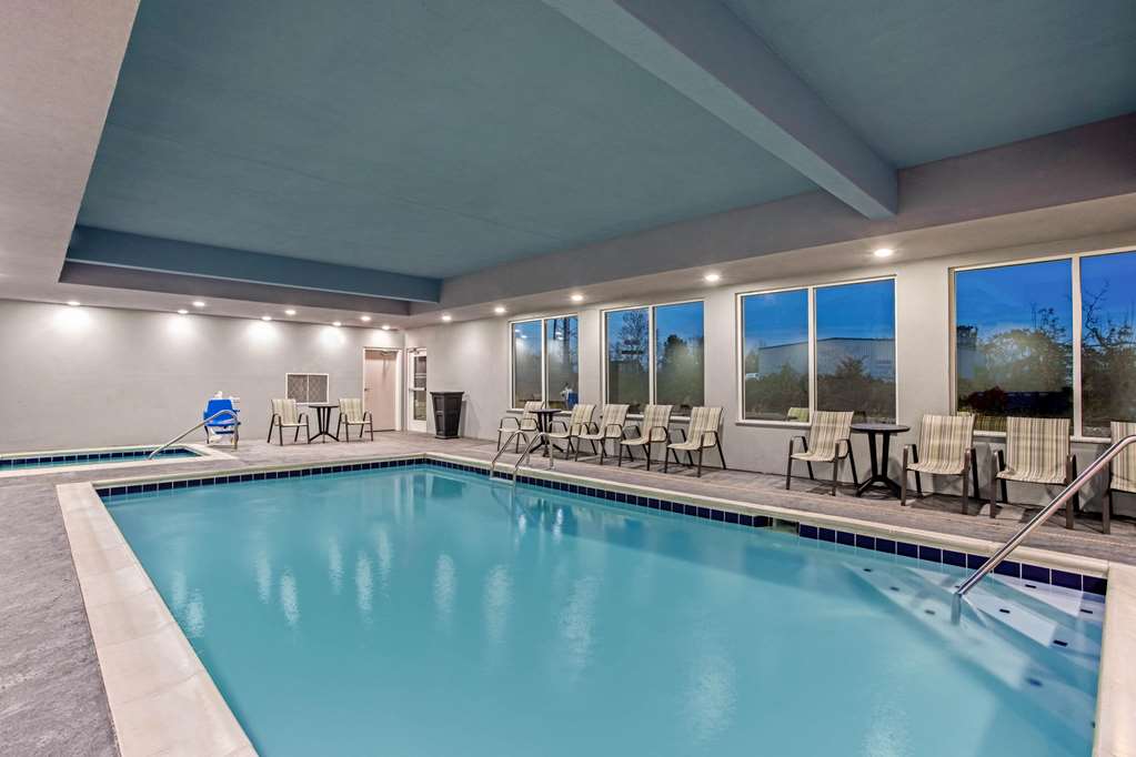 La Quinta Inn & Suites by Wyndham Paducah - photo 10