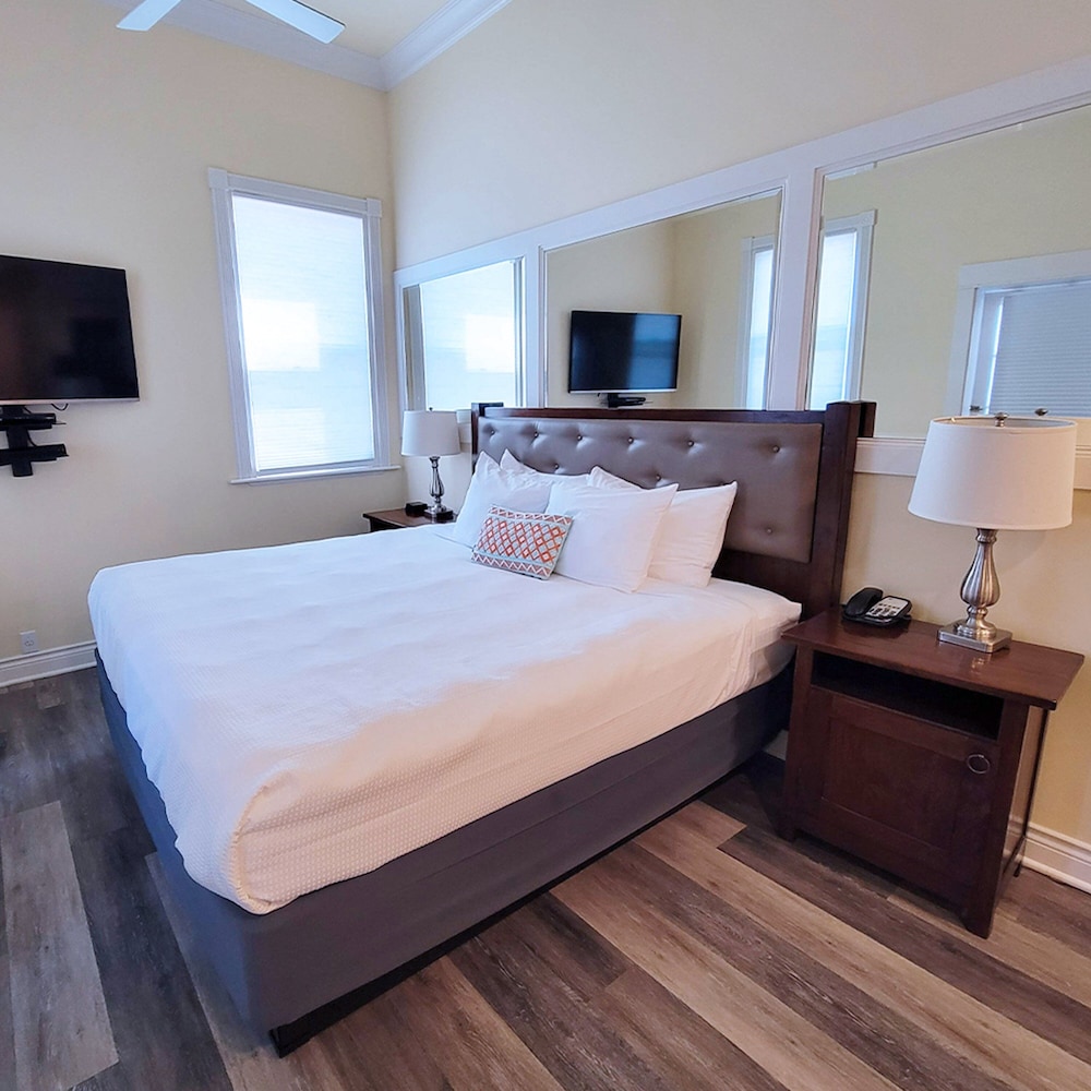 Majestic Inn & Spa - photo 42