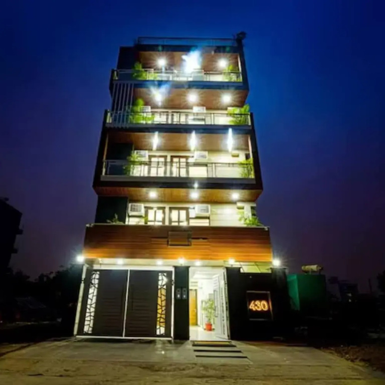 Studio Serviced Apartment With Gym Patio