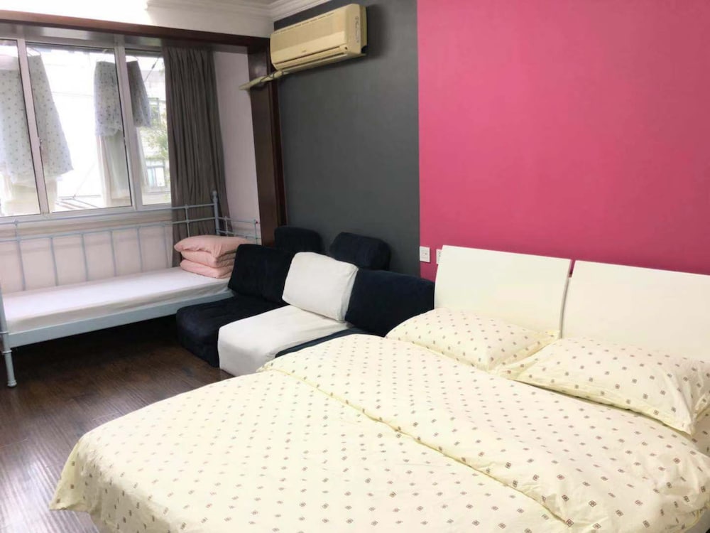 Shanghai Yuesu Lingling Rd No.5 Branch - carbon neutral hotel in Shanghai