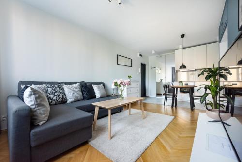 Nowogrodzka Grey Apartment by BookingHost — 4-Star Luxury Hotel in Warsaw, Poland