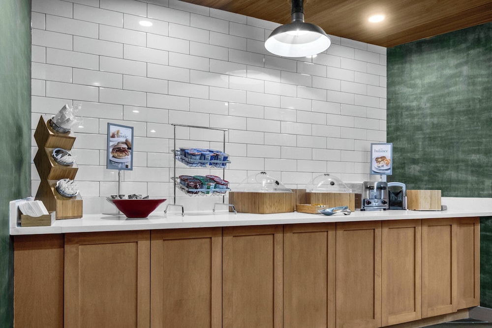 Fairfield Inn & Suites by Marriott Rocky Mount - photo 23