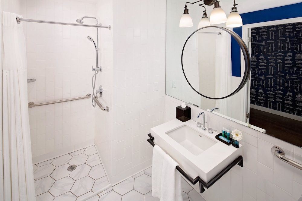 Hotel Indigo Boston Garden by IHG - photo 32