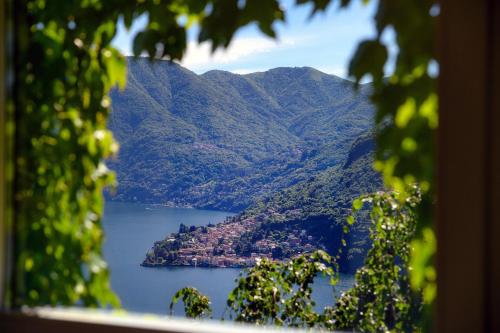 Cernobbio Panoramic Terrace Apartment From the Nature to the Lake — 4-Star Luxury Hotel in Cernobbio, Italy