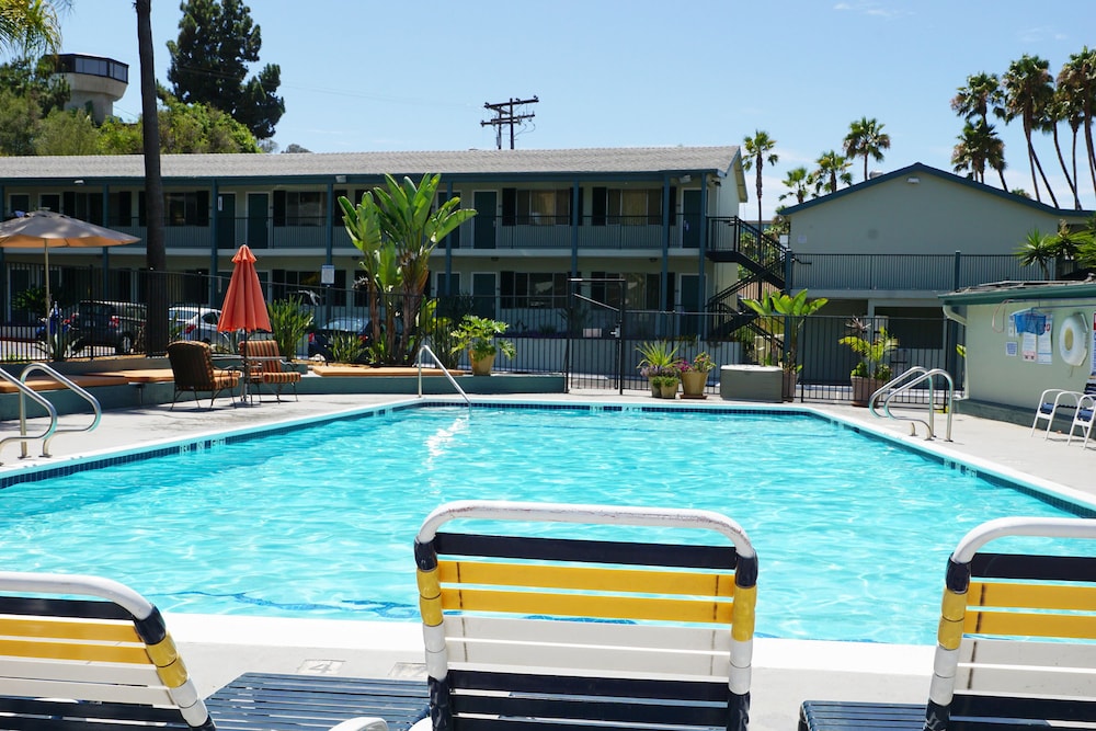 The Atwood Hotel San Diego SeaWorld Zoo - photo 18