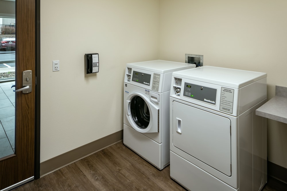 Holiday Inn Express & Suites Medford by IHG - photo 25