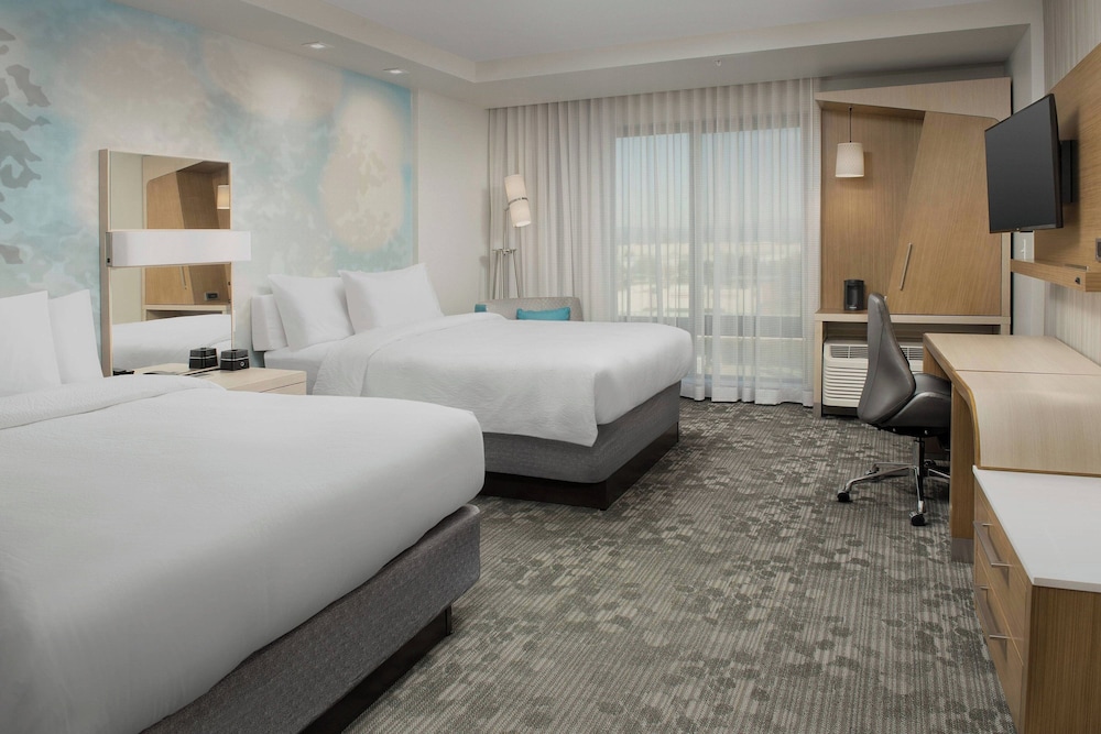 Courtyard by Marriott Portland East - photo 8